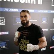 Boxeur professionnel donne cour de boxe